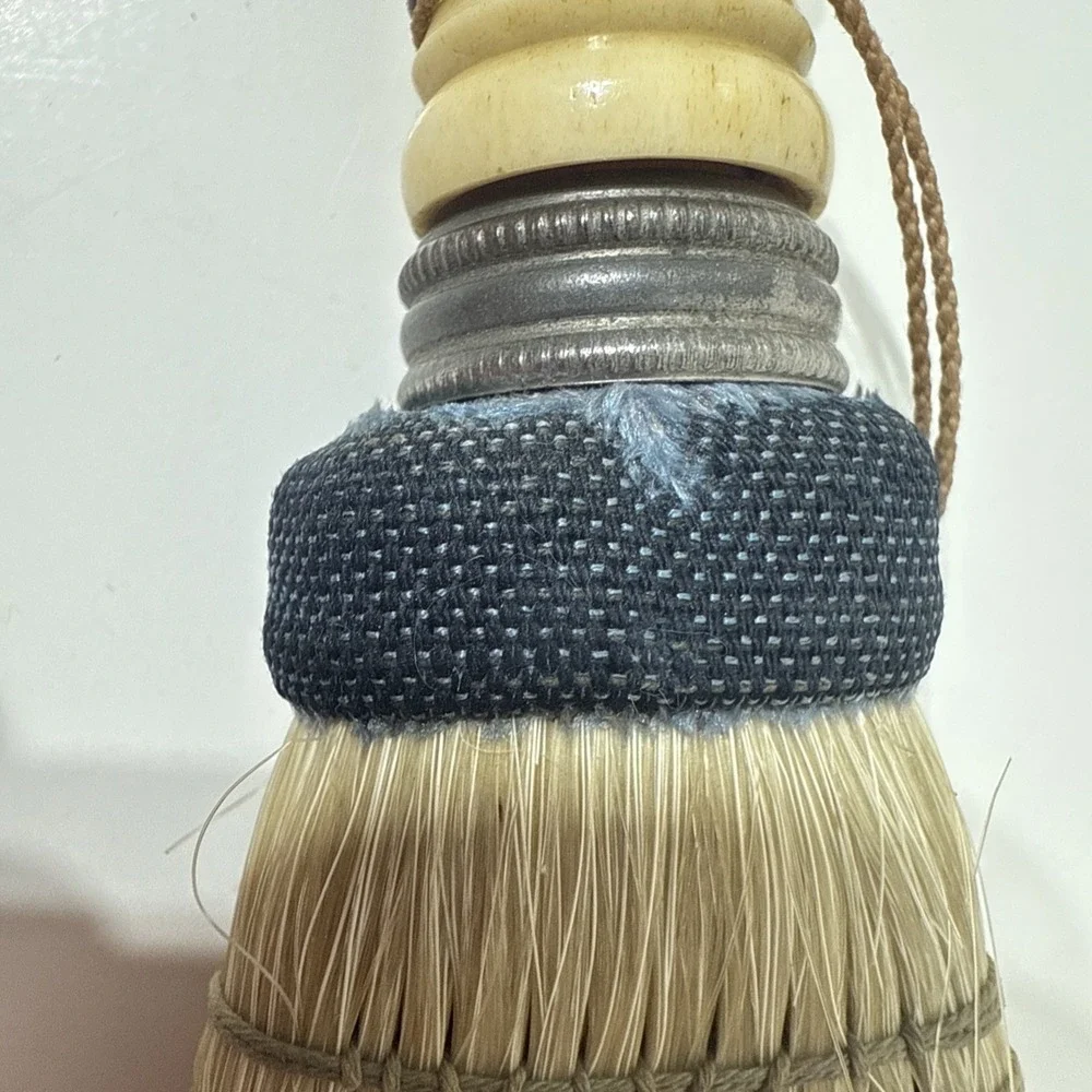 Horse Hair Crumb Clothes Brush Carved Bovine Bakelite Handle 8